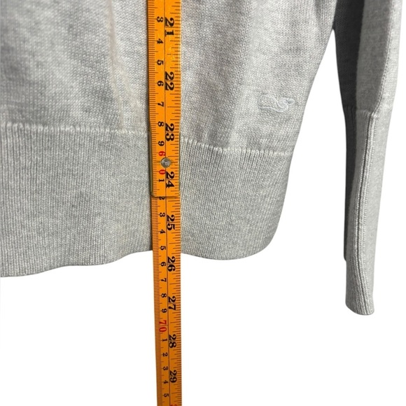 Vineyard Vines Men’s Grey Stripped Sweater Size Medium - Picture 9 of 10